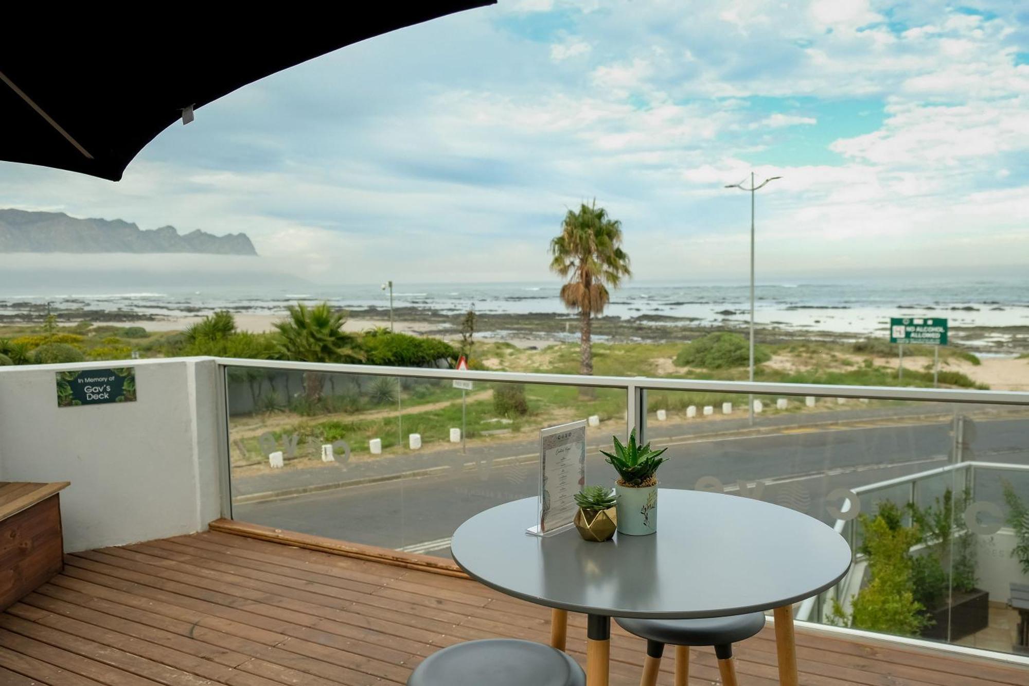 Ocean Breeze Hotel